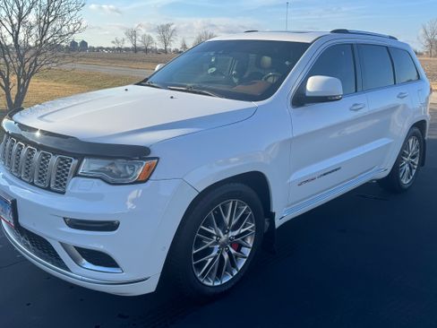 Used 2017 Jeep Grand Cherokee Summit w/ Platinum Series Group image 1