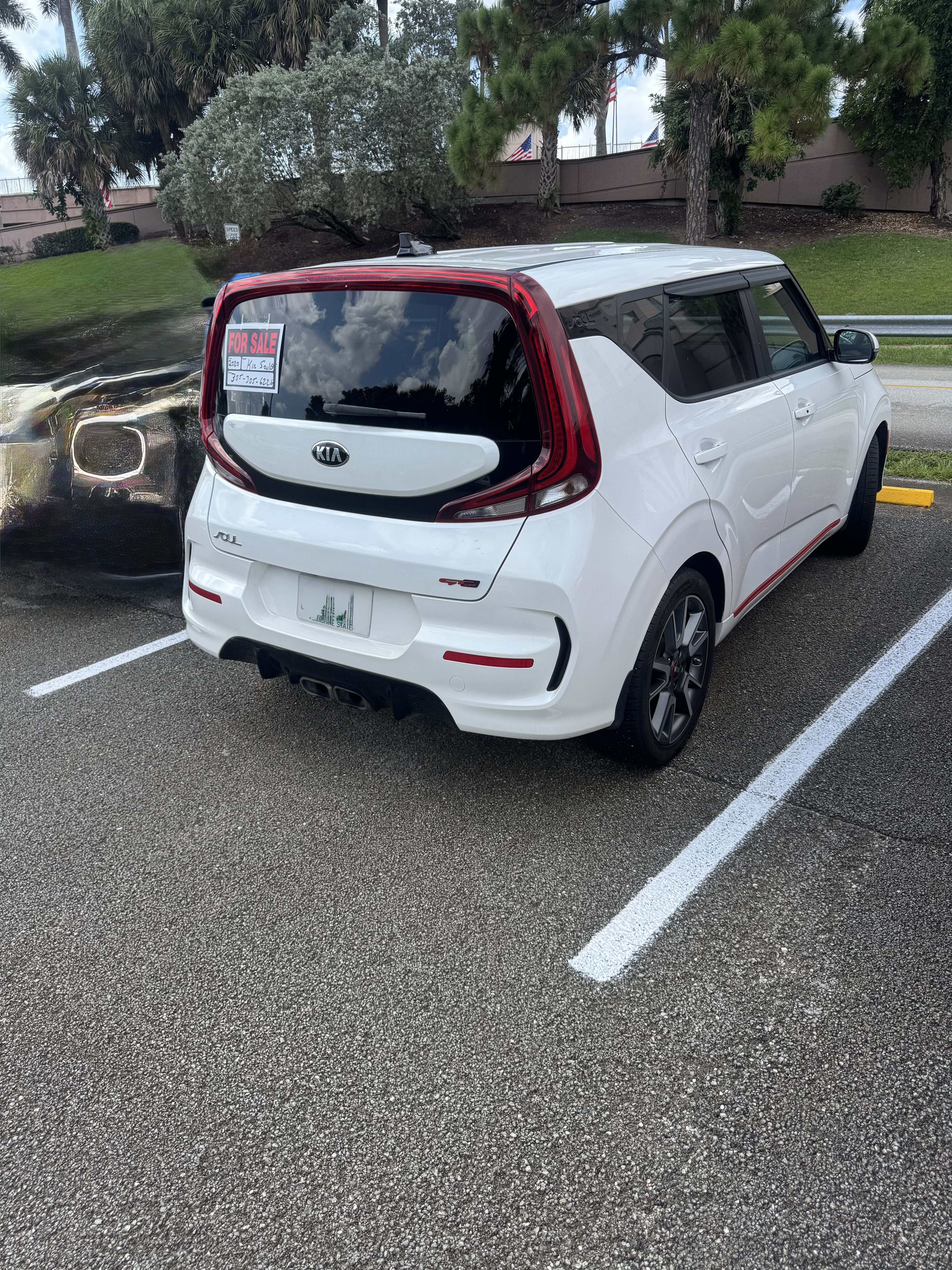 Used 2020 Kia Soul GT-Line Turbo FWD image 4