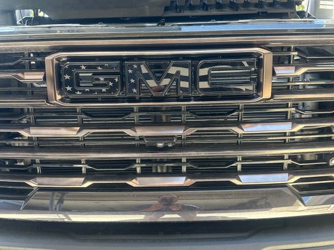 Used 2024 GMC Sierra 2500 AT4X w/ AT4X AEV Edition AWD/4WD image 27