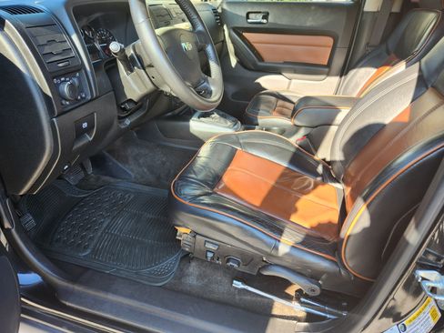 Used 2009 HUMMER H3 Luxury image 10