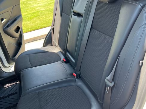 Used 2018 Buick Encore Preferred FWD image 19