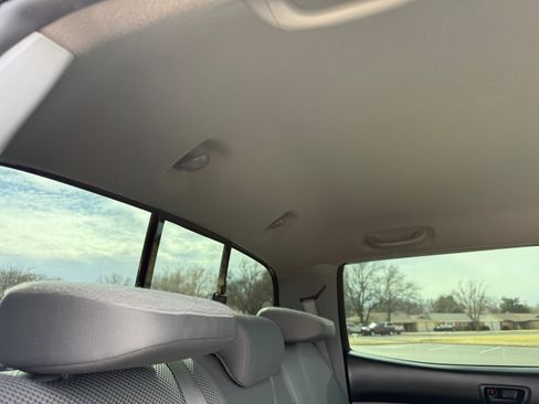 Used 2015 Toyota Tacoma TRD Pro image 15