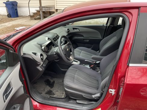 Used 2012 Chevrolet Sonic LT image 4