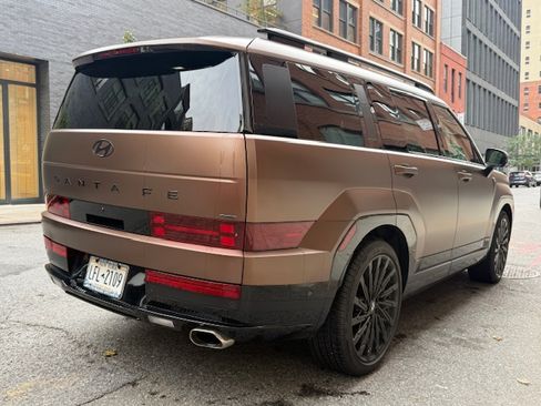 Used 2024 Hyundai Santa Fe Calligraphy image 9