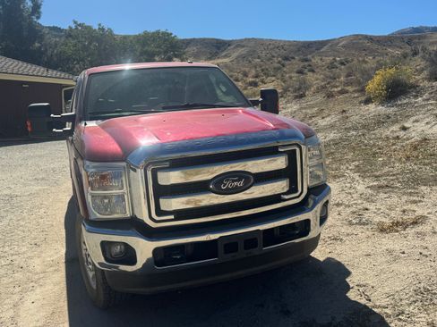 Used 2016 Ford F250 XLT w/ Snow Plow Prep Package image 2