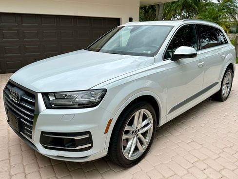 Used 2018 Audi Q7 3.0T Prestige w/ Prestige Package image 1