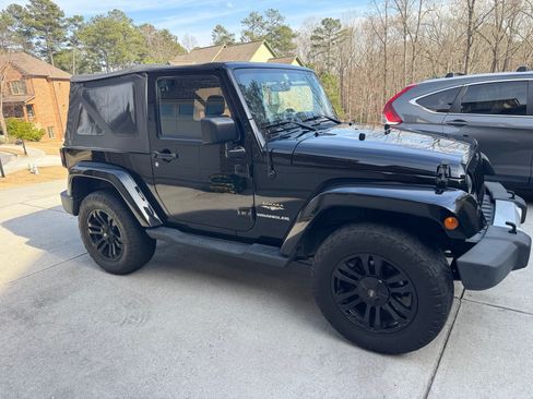 Used 2012 Jeep Wrangler Sahara w/ Connectivity Group image 6