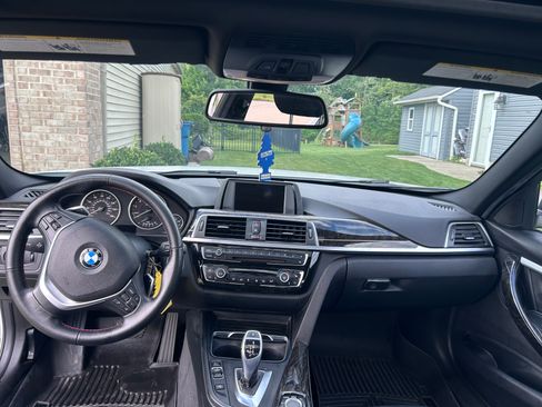 Used 2016 BMW 328i Sedan RWD image 10