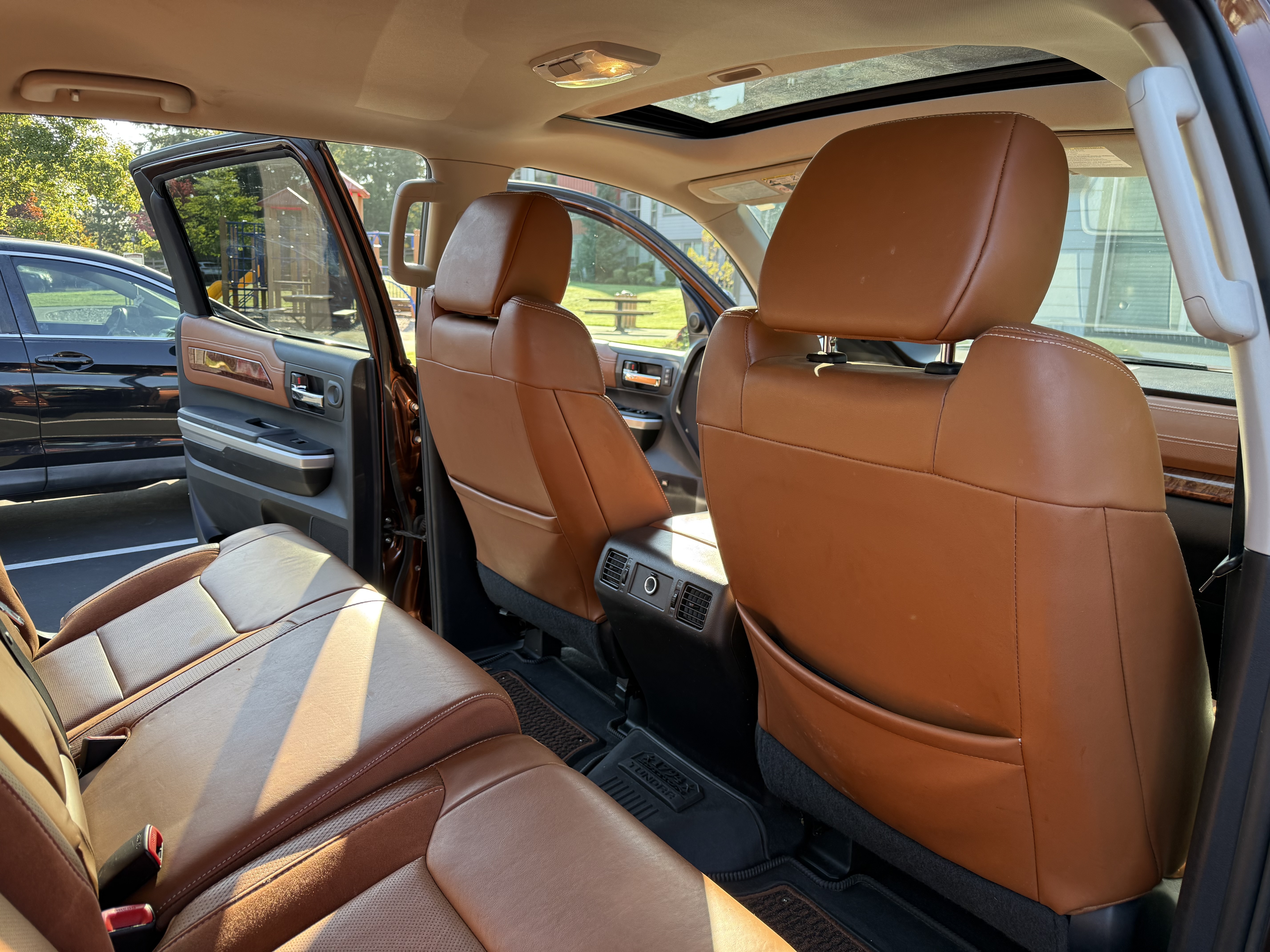 Used 2014 Toyota Tundra 1794 Edition AWD/4WD image 6