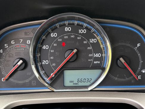 Used 2015 Toyota RAV4 Limited w/ Technology Package FWD image 11