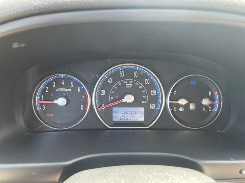 Used 2009 Hyundai Santa Fe Limited FWD image 7