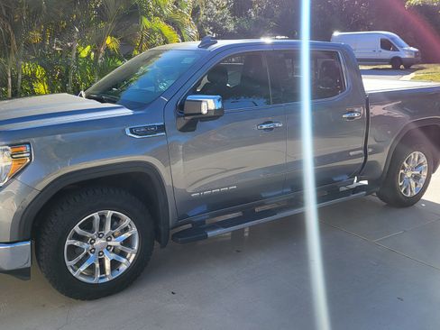 Used 2021 GMC Sierra 1500 SLT w/ SLT Premium Package image 14