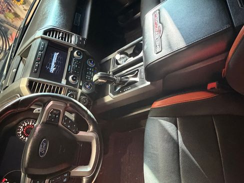 Used 2018 Ford F150 Raptor w/ Equipment Group 802A Luxury image 10