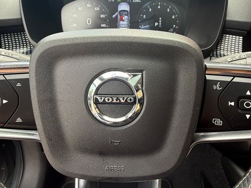 Used 2021 Volvo XC40 T5 R-Design w/ Advanced Package AWD/4WD image 30