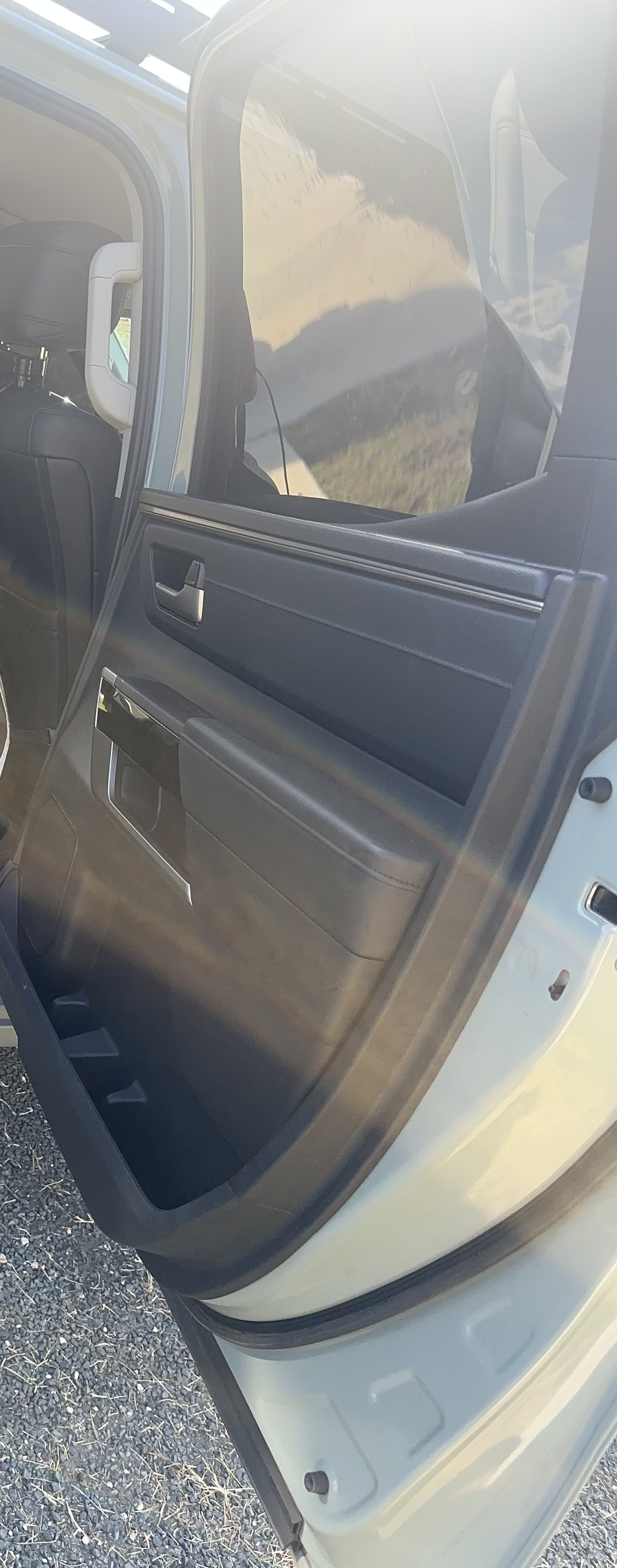 Used 2022 Toyota Tundra Limited w/ TRD Off-Road Package AWD/4WD image 8