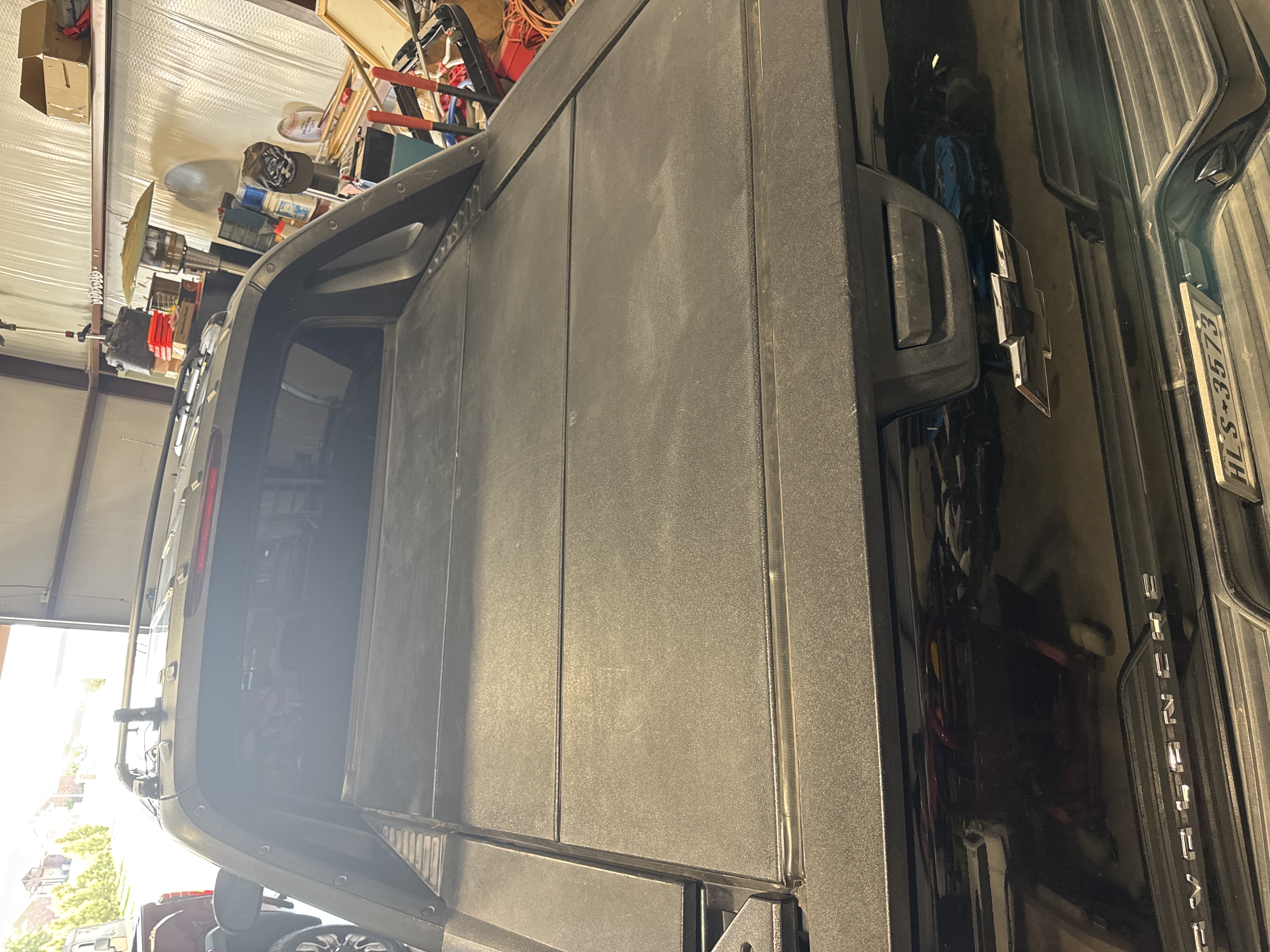 Used 2011 Chevrolet Avalanche LTZ RWD image 12