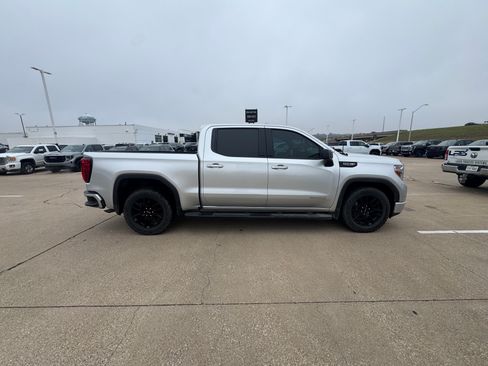 Used 2020 GMC Sierra 1500 Elevation w/ Elevation Value Package image 6