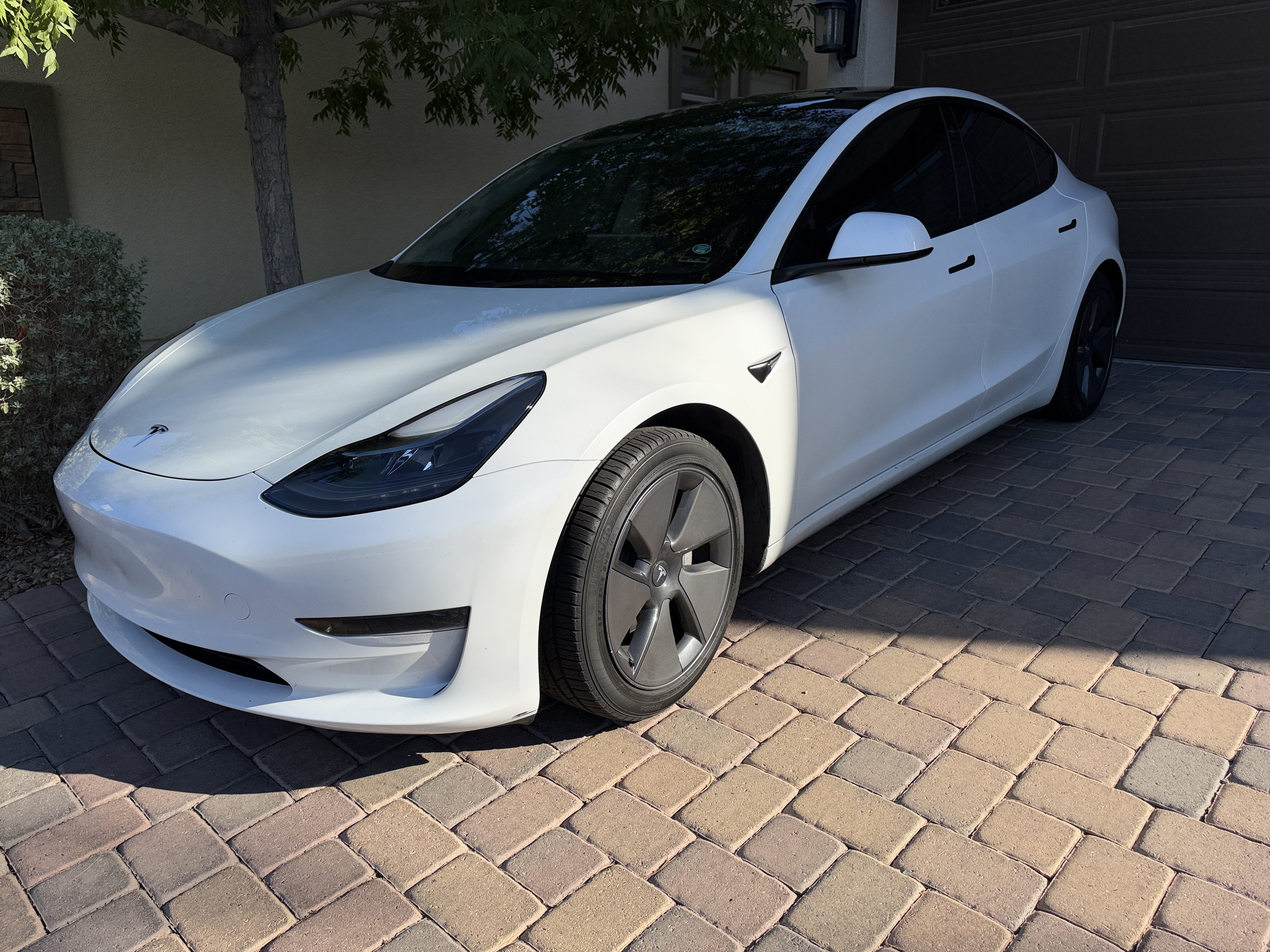 Used 2023 Tesla Model 3 Standard Range RWD image 5