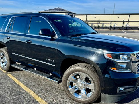 Used 2017 Chevrolet Tahoe LT w/ LT Signature Package image 1