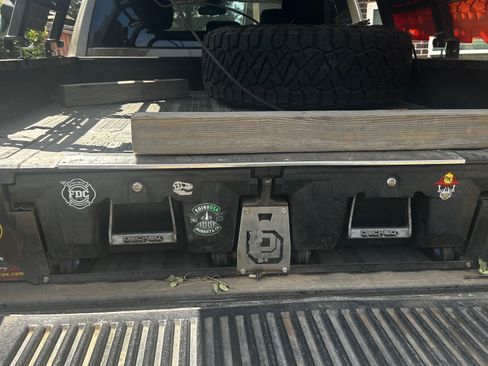 Used 2014 RAM 2500 Tradesman w/ Chrome Appearance Group AWD/4WD image 10