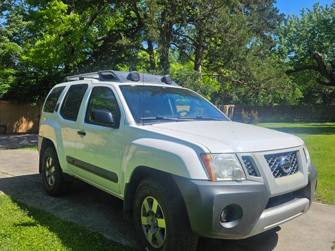 Used 2012 Nissan Xterra PRO-4X AWD/4WD image 1
