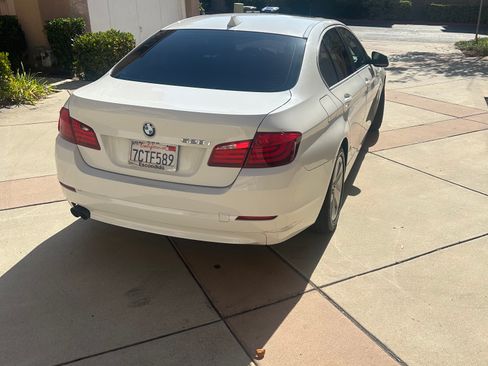Used 2011 BMW 528i Sedan RWD image 6