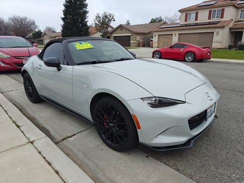 Used 2016 MAZDA MX-5 Miata Club w/ Brembo/BBS Package image 2