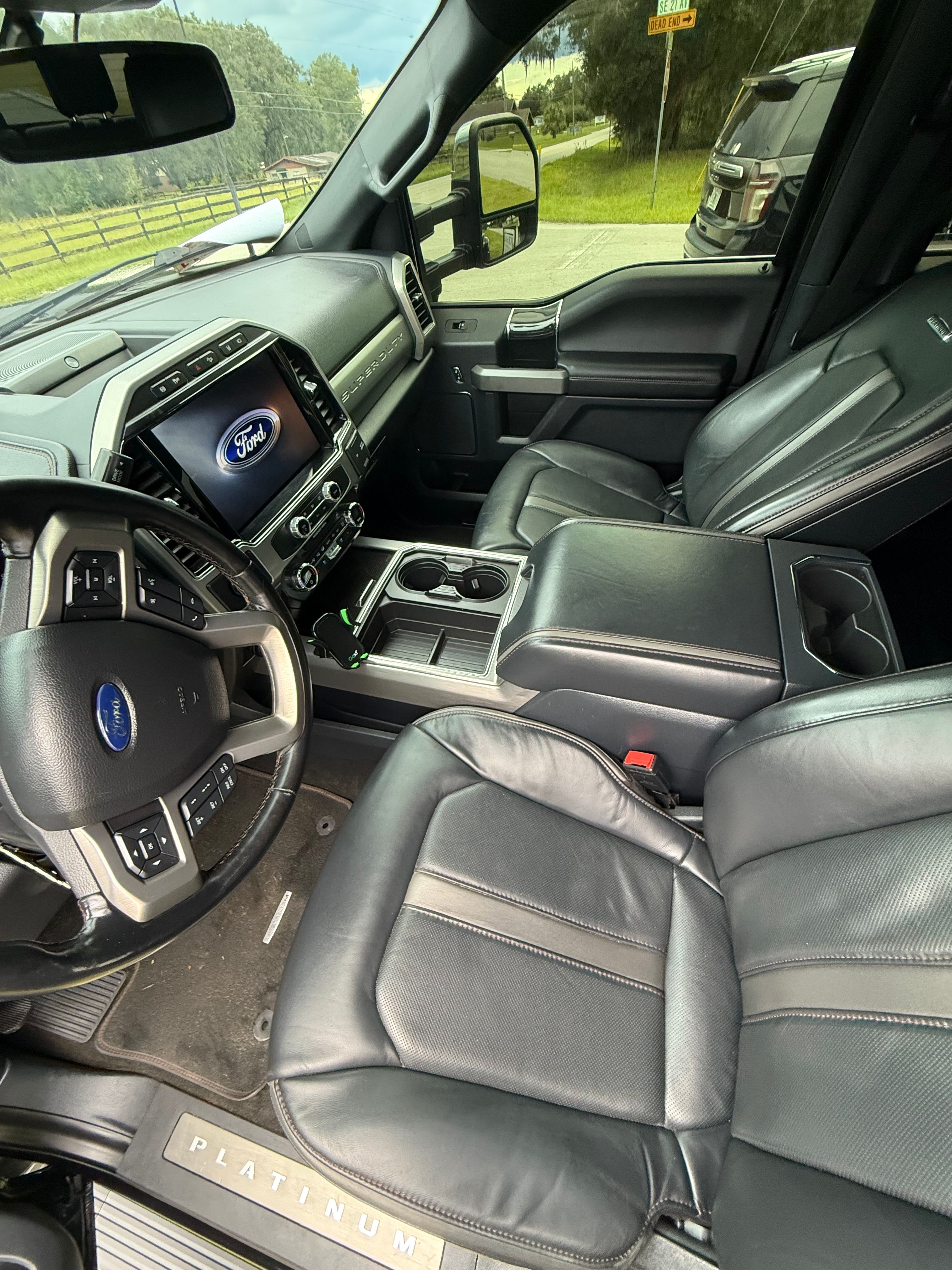 Used 2022 Ford F450 Platinum w/ FX4 Off-Road Package AWD/4WD image 11