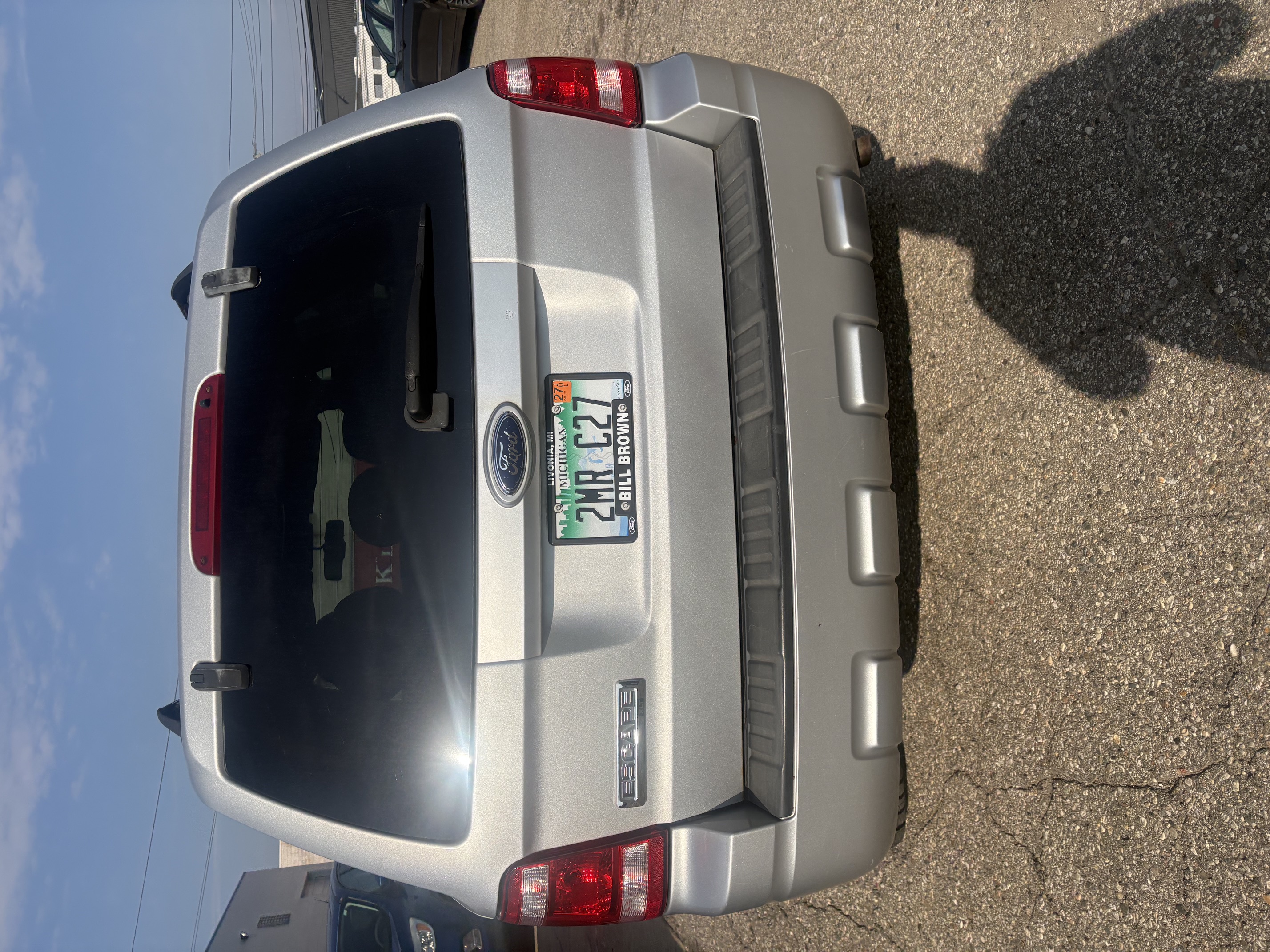 Used 2009 Ford Escape XLT FWD image 2
