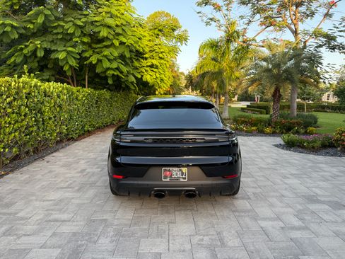 Used 2026 Porsche Cayenne GTS AWD/4WD image 6
