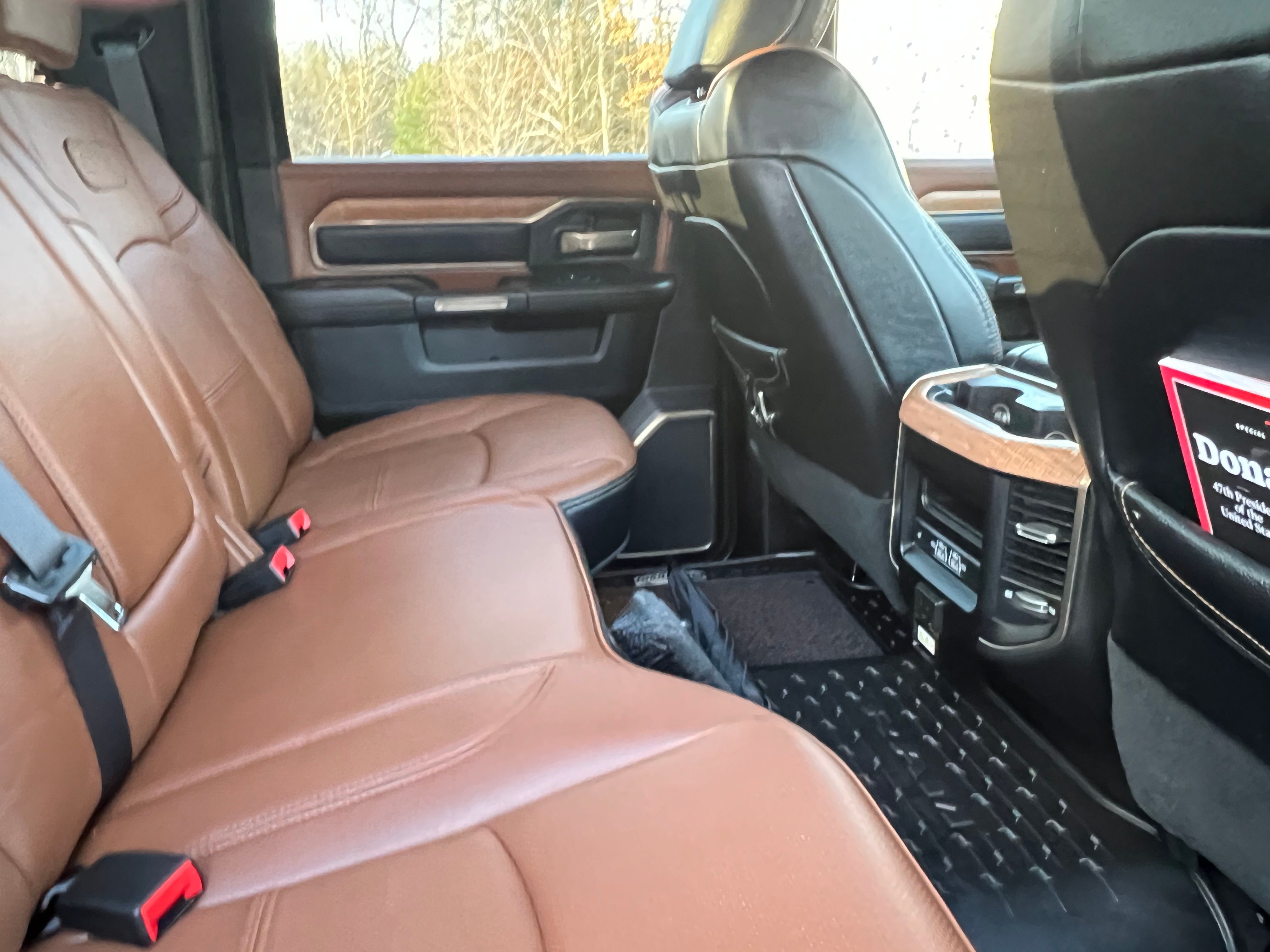 Used 2022 RAM 3500 Limited AWD/4WD image 6