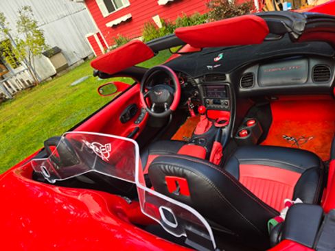 Used 1998 Chevrolet Corvette Convertible 2D w/ Memory Pkg image 23