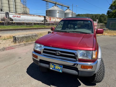 Used 1996 Toyota 4Runner Limited AWD/4WD image 2