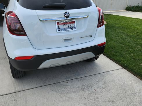 Used 2020 Buick Encore Preferred AWD/4WD image 7