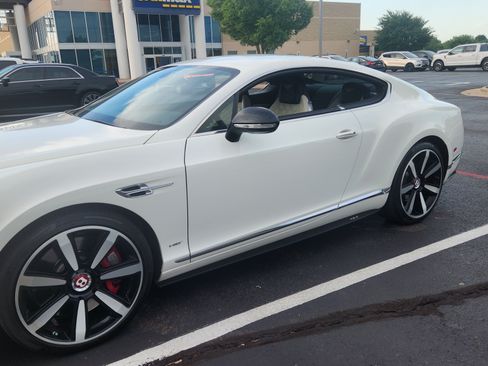 Used 2016 Bentley Continental GT V8 S image 4