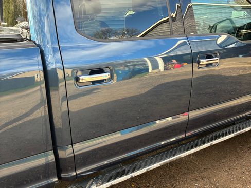 Used 2017 Ford F150 XLT w/ Equipment Group 302A Luxury AWD/4WD image 4