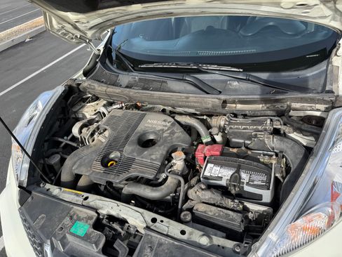 Used 2011 Nissan Juke SV image 12