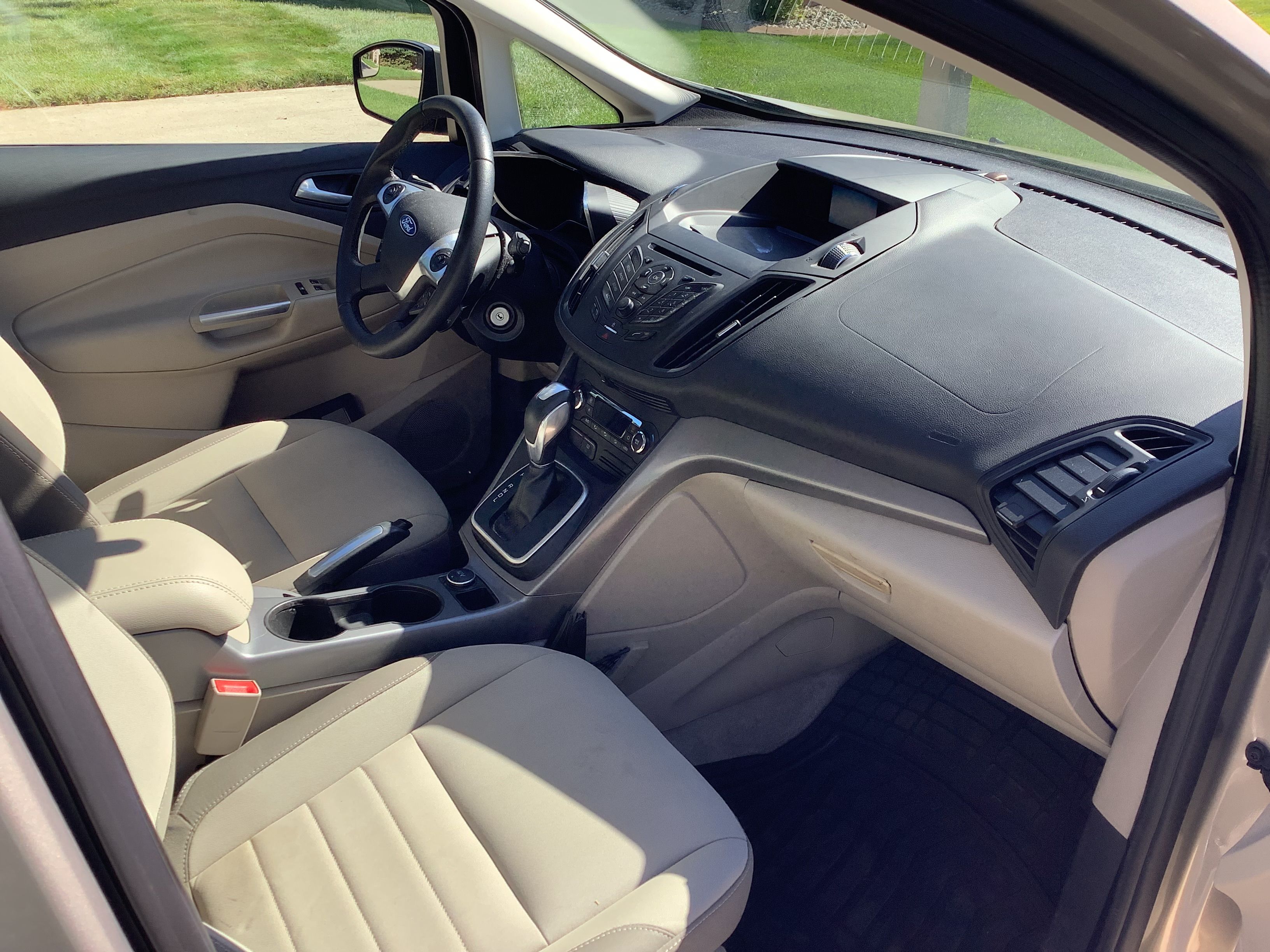 Used 2015 Ford C-MAX SE FWD image 11