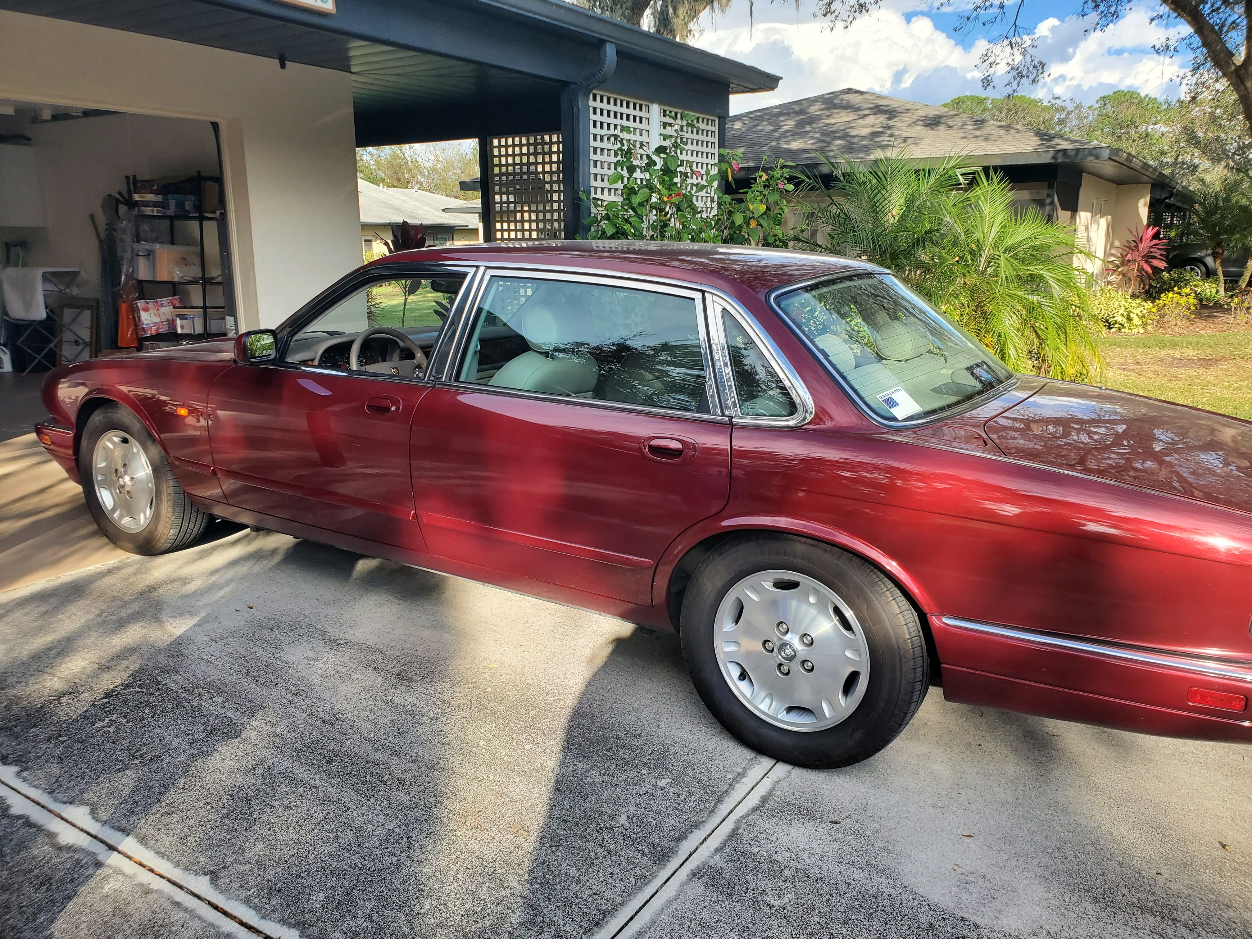 Used 1997 Jaguar XJ6 L RWD image 10