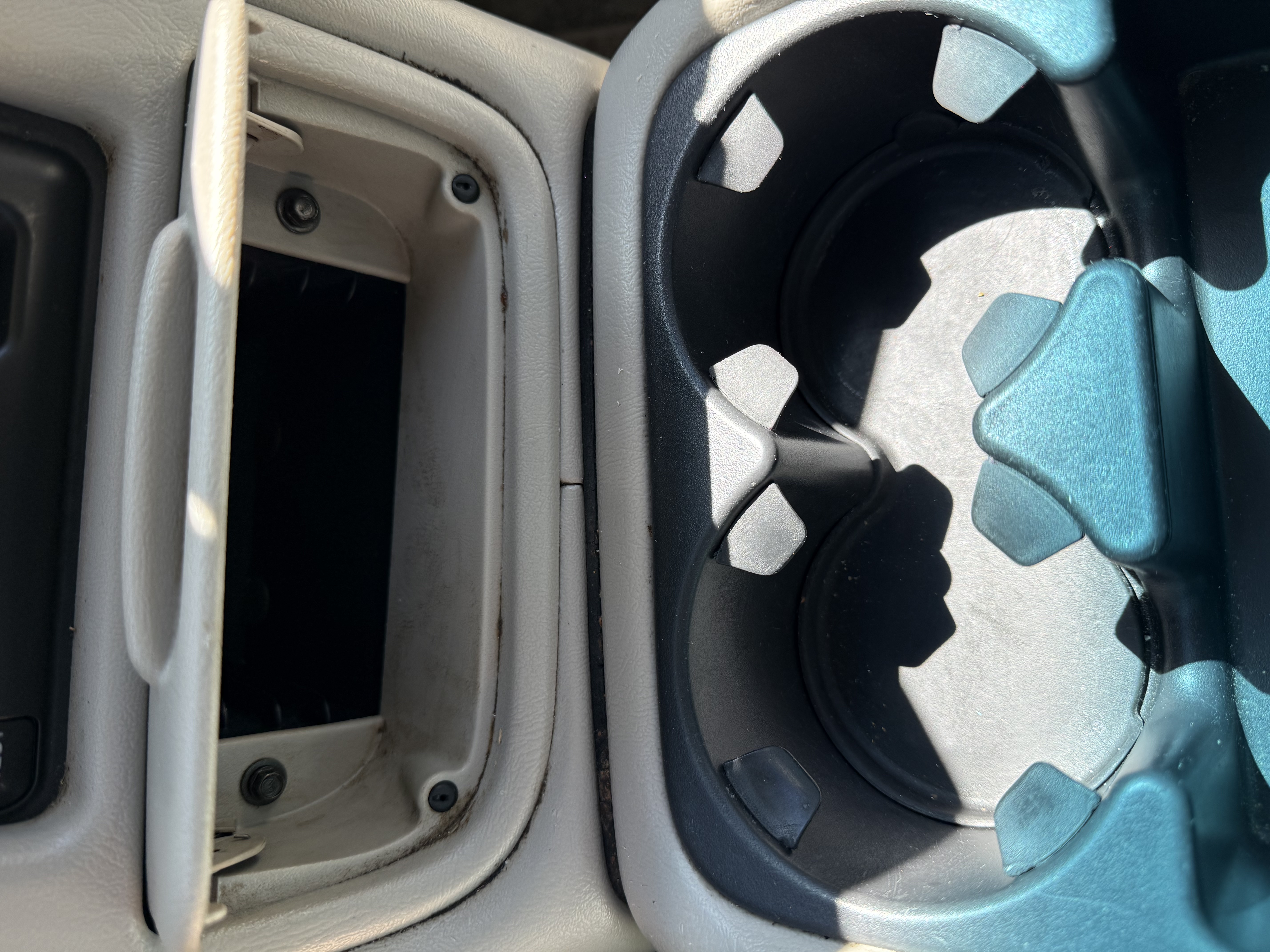 Used 2002 Chevrolet Tahoe LT RWD image 18
