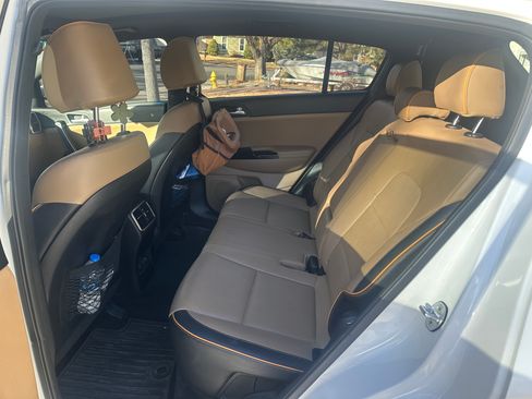 Used 2018 Kia Sportage SX image 12