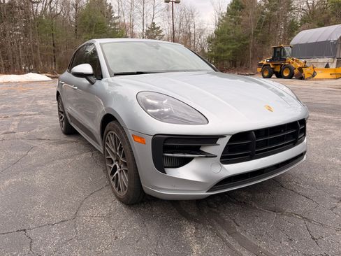Used 2021 Porsche Macan GTS AWD/4WD image 1