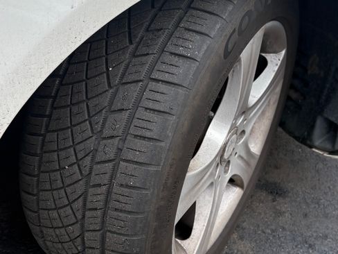 Used 2014 Mercedes-Benz E 350 4MATIC Sedan image 21