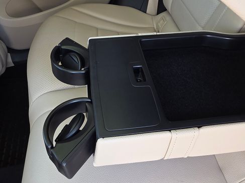 Used 2017 Mercedes-Benz GLC 300 4MATIC image 15