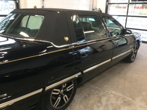 Used 1999 Cadillac De Ville D'Elegance image 8