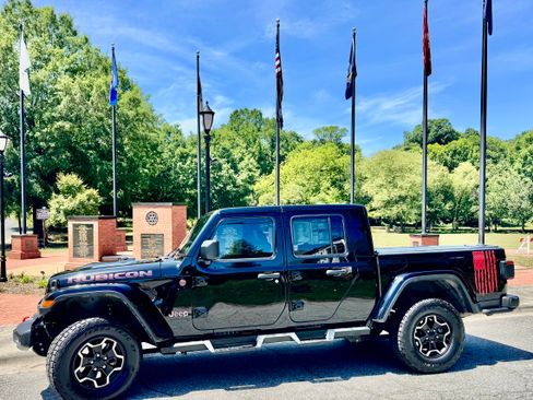 Used 2021 Jeep Gladiator Rubicon AWD/4WD image 1