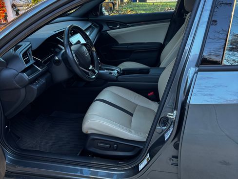 Used 2020 Honda Civic EX-L image 16