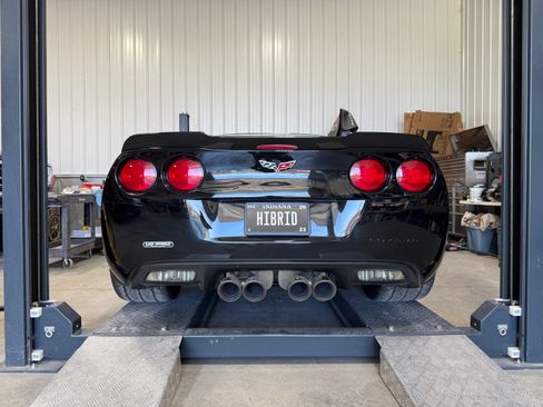 Used 2006 Chevrolet Corvette Z06 w/ Preferred Equipment Group RWD image 31