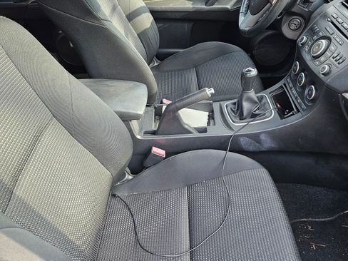 Used 2013 MAZDA MAZDA3 i Touring image 13