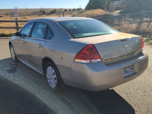 Used 2011 Chevrolet Impala LS Sedan 4D image 5